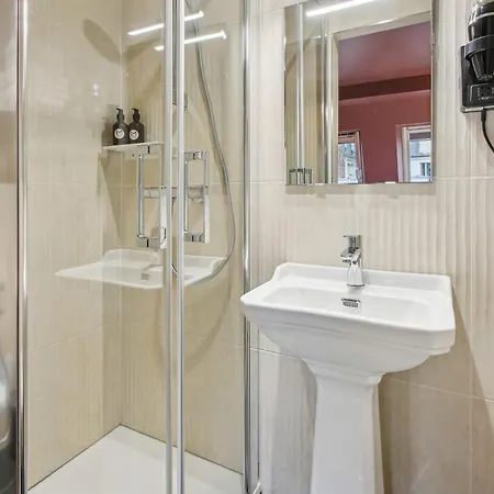 Hotel Maat Batignolles Paris