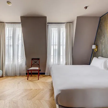 Maat Batignolles 3* Parigi