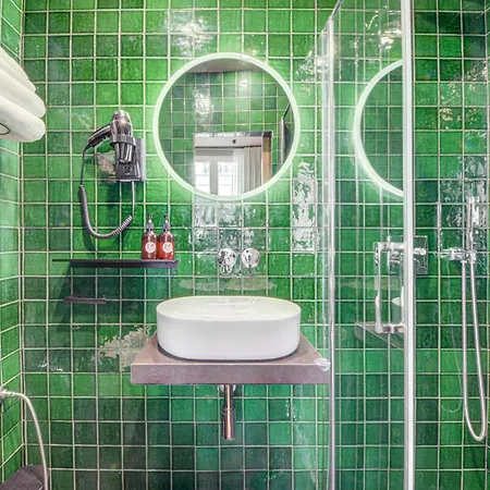 Maat Batignolles 3* Parigi