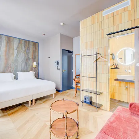 Maat Batignolles Parigi