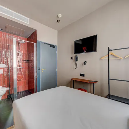 Maat Batignolles Parigi